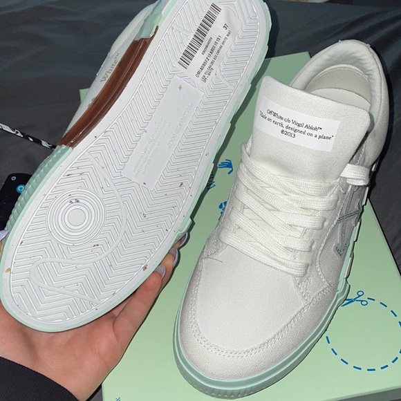 Off-White low vulcanized eco canvas - Picture 2 of 4